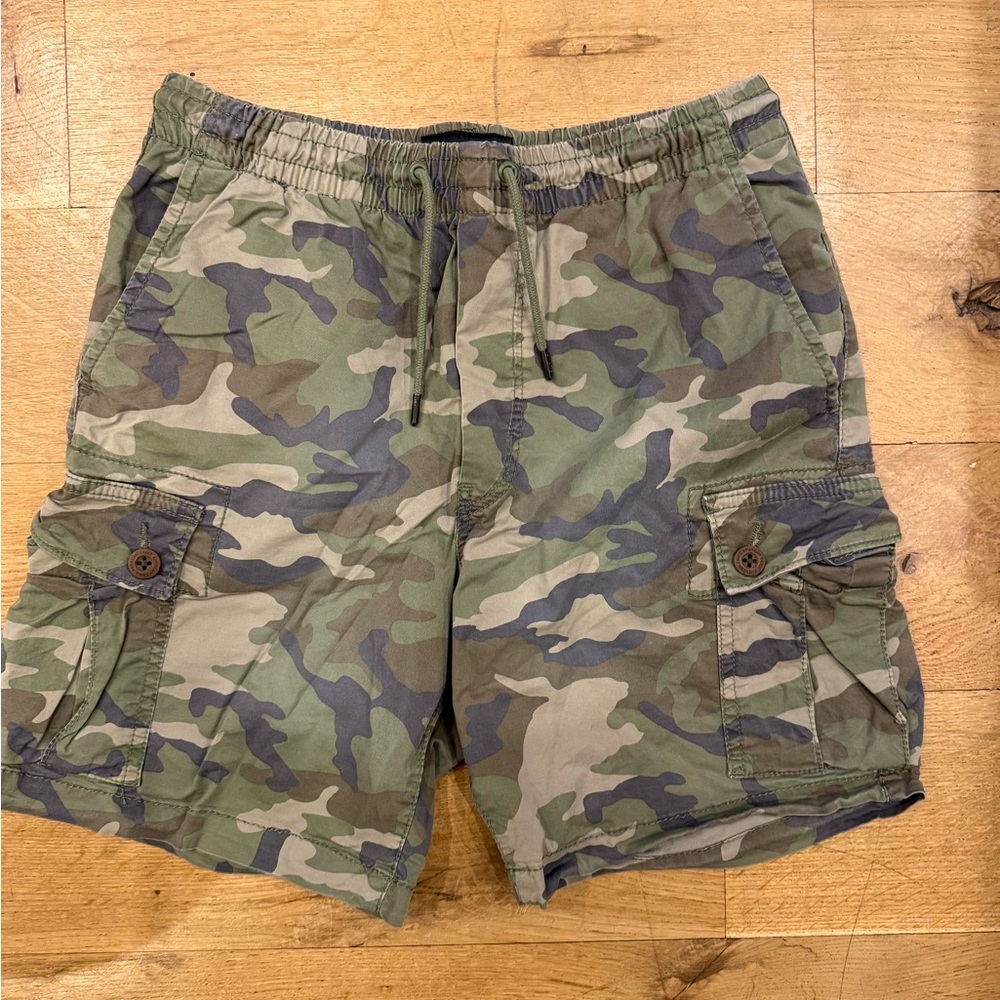 Camouflage Cargo Men’s Shorts - Green Camo